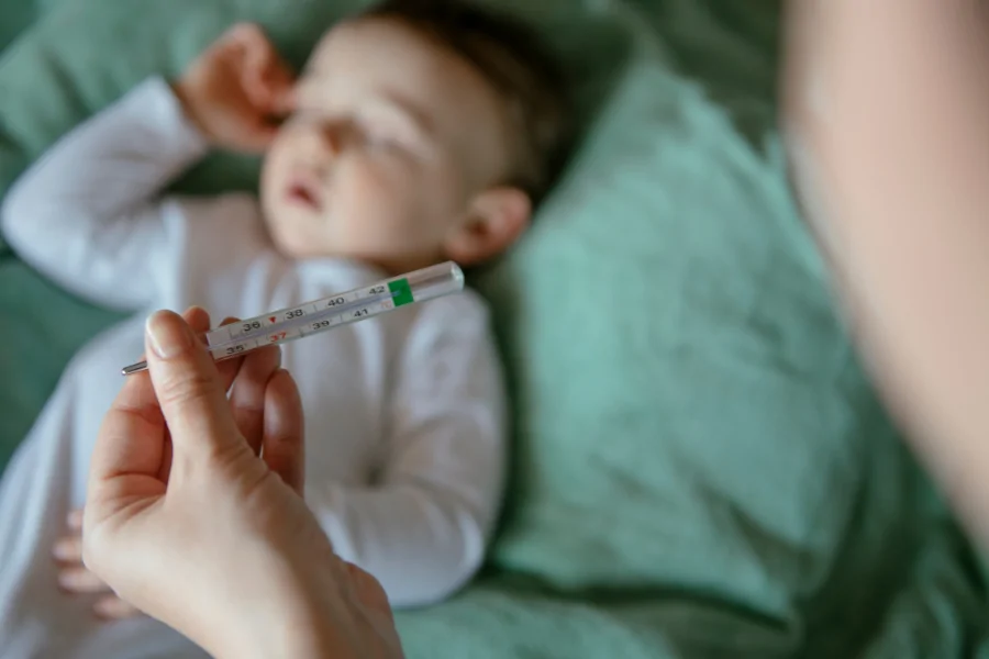 Baby Fieber Kind mit Fieber