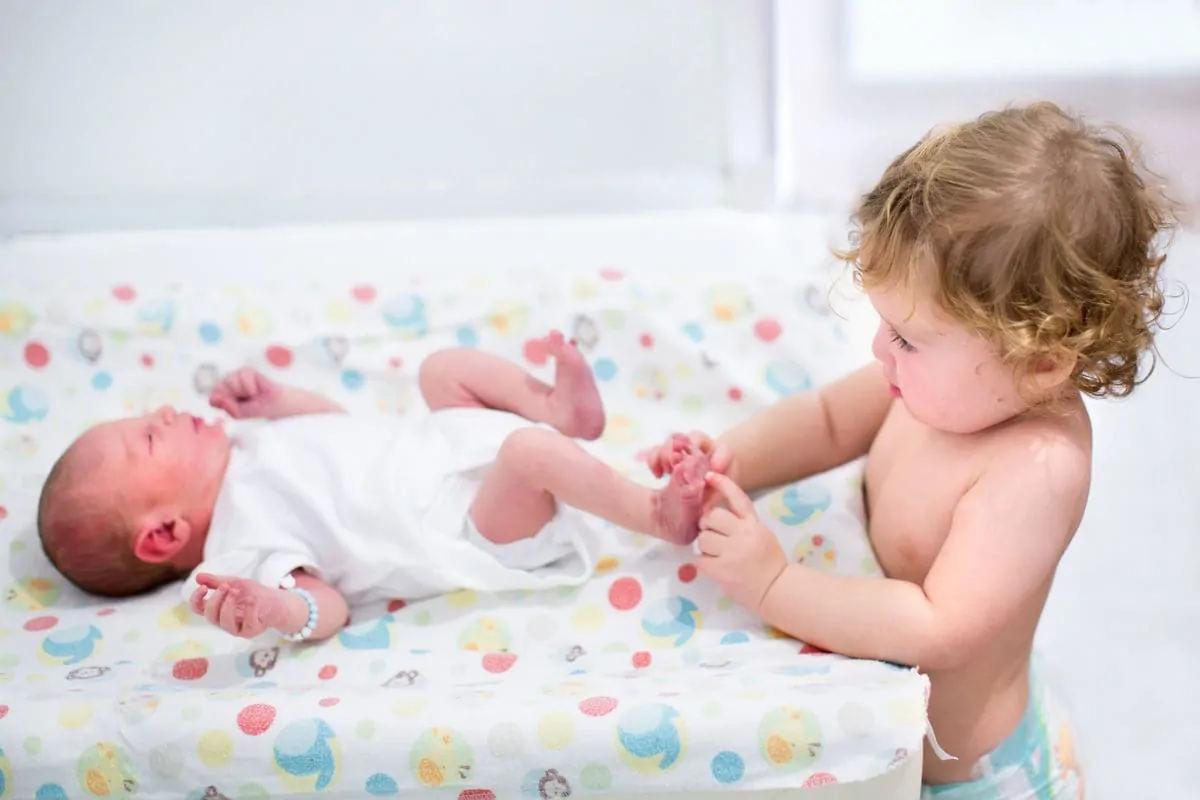 baby mit aelterem bruder ambulante Geburt Vor- und Nachteile